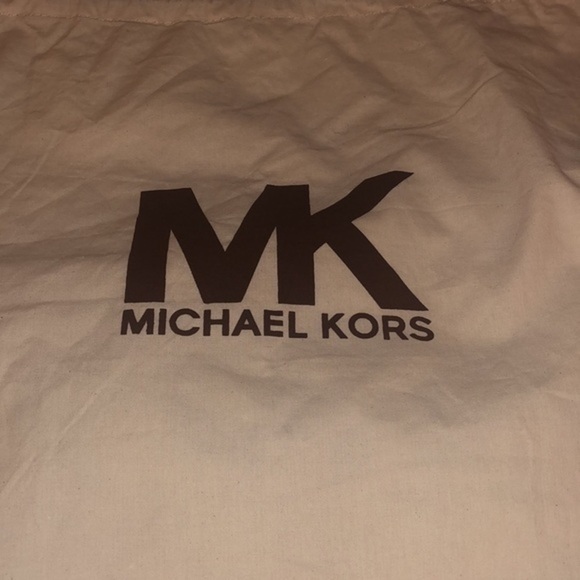 MICHAEL KORS BROWN TAN SHOULDER BAG - Picture 12 of 14